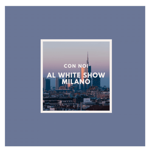 ミラノで行われたホワイト・ファッションショーのポスターとボックススカーフ。